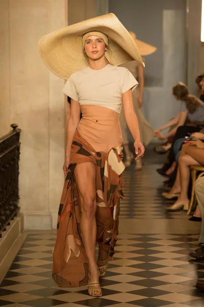 Look 25
